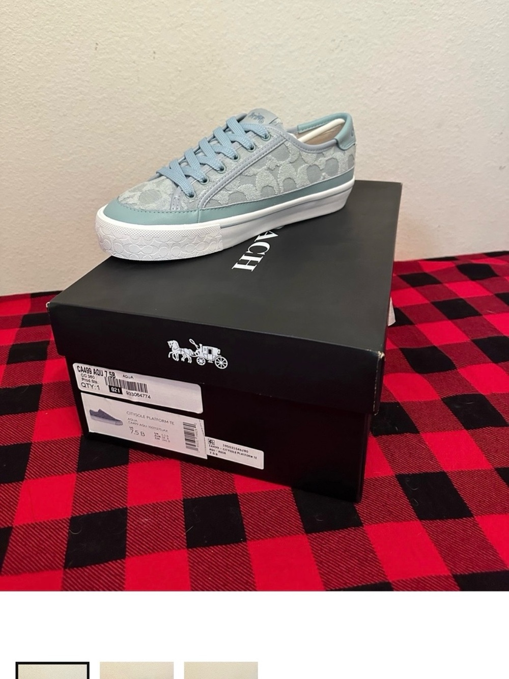 Coach Pale Blue Signature Canvas Low-Top Sneaker size 7.5